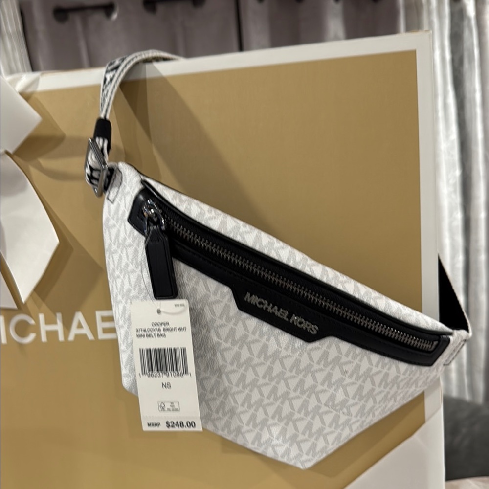 Michael Kors White and Black Fanny Pack Men's Bag